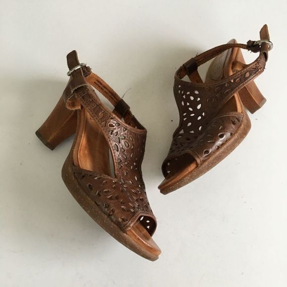 Naya Cutout Brown Leather Singleback‎ Heeled Sandal Peep Toe Womens - Picture 1 of 8